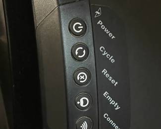 VERY CLEAN Whisker Litter Robot 4 Automatic Self Cleaning Litter Box