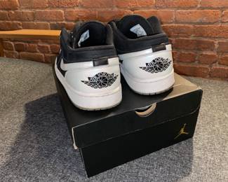 Nike Air Jordan 1 Low SE DH6931 001 (Size 12) W/ Box