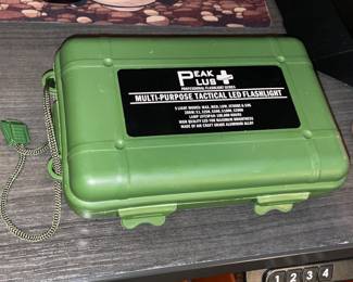 Peak Plus Multi-Purpose Tactical Led Flashlight