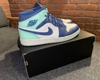 Nike Air Jordan 1 Mid 554724 413 Mystic Navy/Mint Foam-White (Size 12) W/ Box