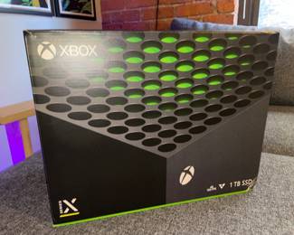 SUPER RARE Xbox 1TB South Park “Snow Day” Edition W/ Box & All Components