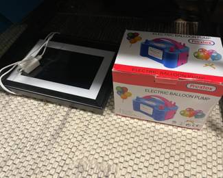 Digital Picture Frame & Electric Balloon Pump