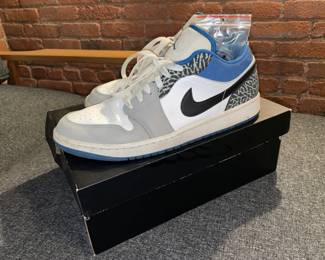 Nike Air Jordan 1 Low SE DM 1199 140 White Dk Marine Blue-Black (Size 12) W/ Box