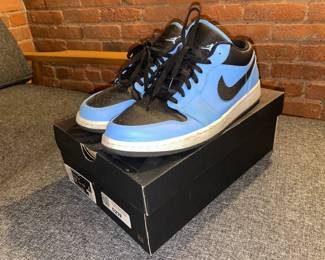 Nike Air Jordan 1 Low 553558 403 University Blue/Black-White (Size 12) W/ Box