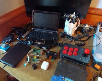 Tablets, cords and other nerdy stuff