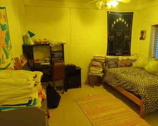 Kids bedroom #3 and linens 