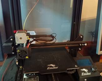 Ender 3D printer with stand/case
