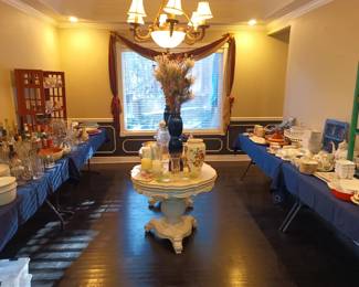 Dinnerware and decor