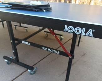 All metal ping pong table - great condition