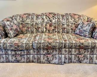 PRE-SALE ITEM #17 - 8ft Floral Sofa made by Bryant of Albertville, AL $120