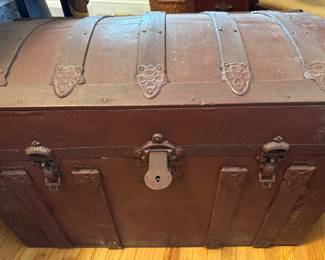 1800’s Camelback Trunk