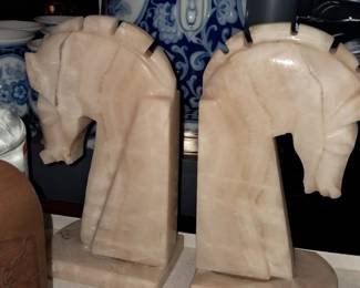 att.L BmZShGqBHFnvYz49ljfw6FAPxR82WphD7aey8ft c