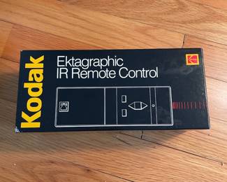 H42 - $60. Kodak Carousel 4400 Slide Projector. 2 slide trays, case & remote. Works well!