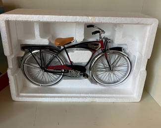 H38 - $20. Vintage 1990 Schwin Black Phantom Xonex 1:6 Scale Die Cast Model Bike in Original Box. 