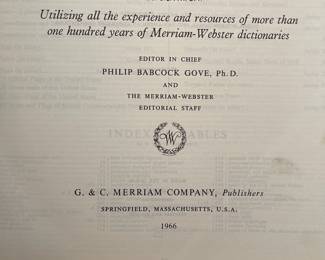 H74 - $30. 1966 Compact Oxford Dictionary Boxed set with magnifying glass. 