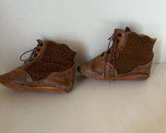 H68 - $20. Antique Leather Baby Boots in very good condition for the age!