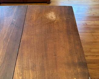 H60 - $95. Antique Drop Leaf Table. Leaves down it measures 39" x 21" x 28.5" tall. 46" with leaves out.  Sturdy - great accent piece. Does have some surface wear - works great as entry/sofa/accent table!$95. Antique Drop Leaf Table. Leaves down it measures 39" x 21" x 28.5" tall. 46" with leaves out.  Sturdy - great accent piece. Does have some surface wear - works great as entry/sofa/accent table!