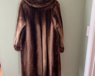 H98 - $250. Famous-Barr Fur Salon. Beaver Fur Jacket. Fits like an XL / XXL. Owner stated it is Beaver Fur. No issues noted - beautiful condition!
