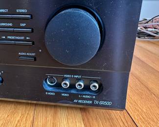 H79 - $30. Onkyo TX-SR500 Receiver with remote. Powers on and appears to work - did not test with speakers. 