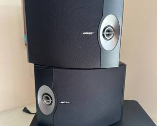 H78 - $100 PAIR BOSE 301 V Speakers. 