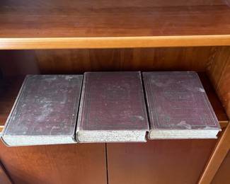 H73 - $20. Websters International Dictionary 2nd Edition. Copyright 1950. Volumes 1-3