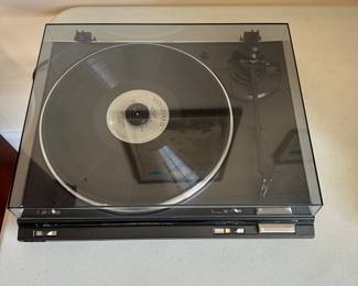 H76 - $75. Technics SL-BD20D Turn Table. All pieces appear to be in good condition and it works!