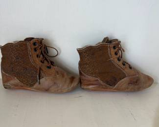H68 - $20. Antique Leather Baby Boots in very good condition for the age!