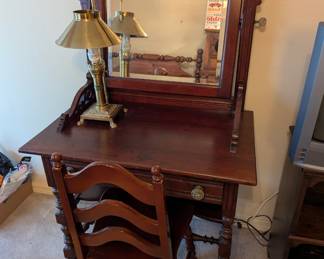 Antique American Empire Style mahogany vanity desk or dressing table