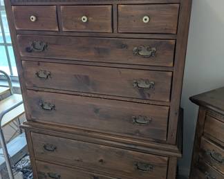 Ethan Allen antiqued pine seven drawer chest