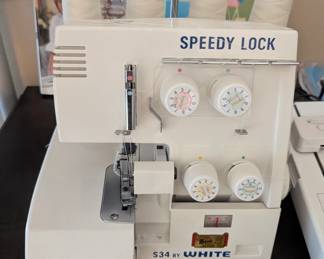 Speedy Lock Sewing Machine