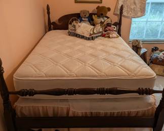 Lovely Vintage Full Size solid wood bed