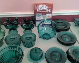Huge collection of 1930's Jeannette Glass "swirl" pattern Teal Green Blue Depression Glass