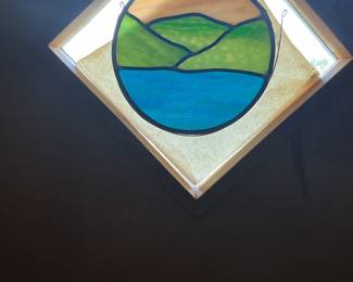 SMALL ROUND LEADED GLASS WINDOW TREATMENT 