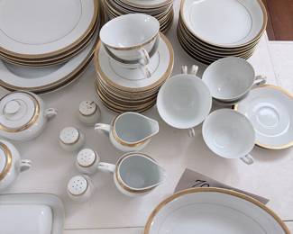 Set of Regency China