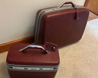 SAMSONITE SUITCASE AND OVERNIGHT CASE