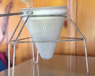 OLD FRUIT/ VEGETABLE RICER