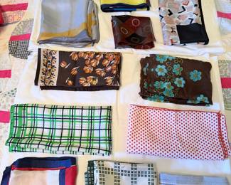 Several VTG Scarves