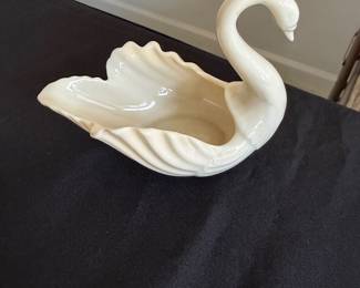 Lenox swan 