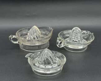 37 VintageClearGlassCitrusJuicers
