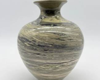 87 RafaelStudioPotteryVaseSigned