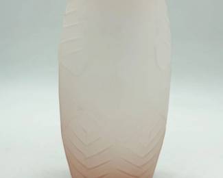 96 FrostedPinkOvalGlassVase
