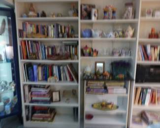 Books, bric-a-brac & collectibles