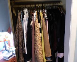 Women's clothing & shoes