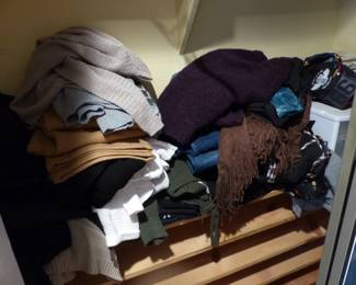 Women's clothing & shoes