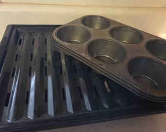 Ekco 6-Cup Muffin Pan with Griddle