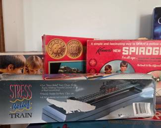 Kenner's New Spirograph