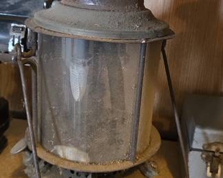 Vintage Dietz "Little Wizard" Oil Lantern
