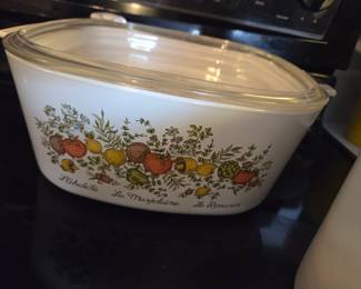 CorningWare "Spice of Life" Casserole Dish with Glass Lid