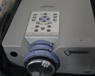 Sharp Notevision XG-NV5XB LCD Projector