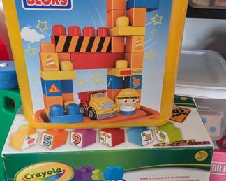 Crayola Building Blocks Set with Mega Bloks Compatibility